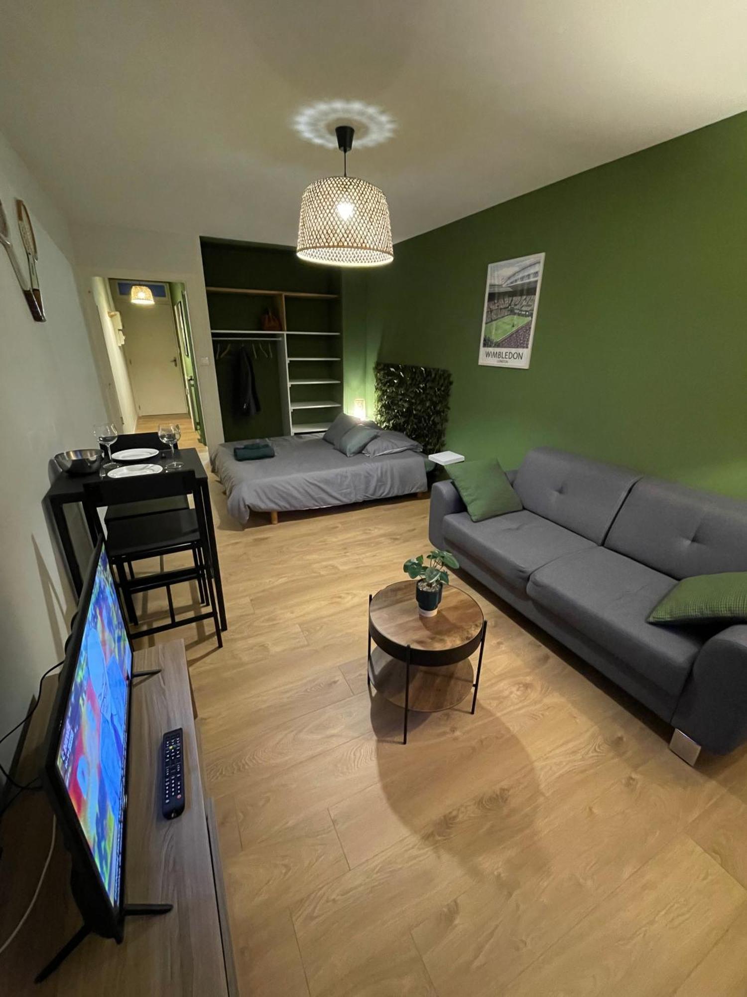 Le Wimbledon Apartment ชาลง-ซูร์-ซอน ภายนอก รูปภาพ